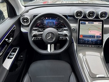 Mercedes GLC C254/X254 Coupe 2.0 220d 197KM 2024 Mercedes GLC 220 d Pakiet AMG Lampy cyfrowe FV23%, zdjęcie 18