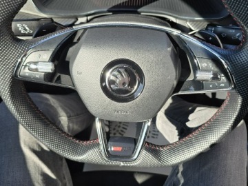 Skoda Octavia IV RS Liftback 2.0 TSI 245KM 2023 Skoda Octavia RS Challenge +Pakiety 2.0 TSI 245KM DSG Salon Polska FV 23%, zdjęcie 19