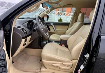 Toyota Land Cruiser VI MPV Faceliting 2.8 D-4D 177KM 2016 Toyota Land Cruiser Toyota Land Cruiser LC 2.8 D-4D Premium 2.8 Diesel, zdjęcie 7