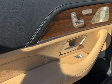 Mercedes GLS X167 SUV Facelifting 3.0 450d 367KM 2025 MERCEDES-BENZ GLS 450 d 4-MATIC AMG Line 3.0 (367KM) 2025, zdjęcie 13