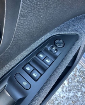 Peugeot 5008 II Crossover 1.6 BlueHDI 120KM 2018 Peugeot 5008 Niemcy,Automat,7 osob,Navi 1.6 Diesel 120KM, zdjęcie 10