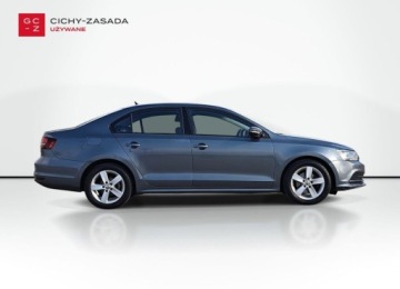 Volkswagen Jetta VI Sedan Facelifting 1.4 TSI 125KM 2017 Volkswagen Jetta Climatronic 2-strefowy Tempomat Czujniki parkowania Bluet, zdjęcie 5