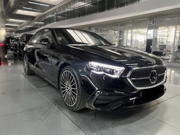 Mercedes Klasa E W214 Sedan 2.0 200 204KM 2025 E Klasa 200 4-Matic AMG 2.0 (204KM) 2025, zdjęcie 1