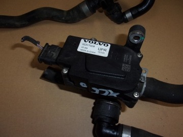 PŘÍDAVNÁ PUMPIČKA VODY VOLVO XC60 II 32317024