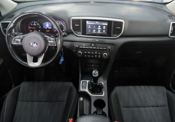 Kia Sportage IV SUV Facelifting 1.6 CRDI 115KM 2019 Kia Sportage Kamera cofania_Duze Radio_1,6 crdi_116KM 1.6 Diesel 115KM, zdjęcie 3