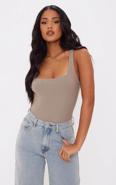BODY BRĄZOWE NA RAMIĄCZKACH PRETTYLITTLETHING