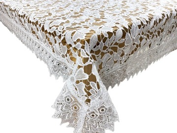 Obrus 150x260 cm pełna gipiura biały