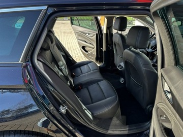 Opel Insignia II Sports Tourer 2.0 CDTI 170KM 2018 Opel Insignia FullLED, Skóra, Navi, HeadUp, Hak, zdjęcie 15