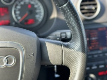 Audi A3 8P Hatchback 3d 3.2 VR6 250KM 2005 Audi A3 3-drzwiowe A3 3.2 VR6 DSG Quattro, zdjęcie 14