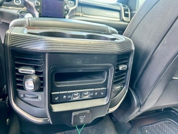 Dodge Ram V 2021 DODGE RAM 1500 LIMITED NIGHT Crew Cab 4X4 Pickup 5.7 HEMI FULL LED LPG, zdjęcie 19