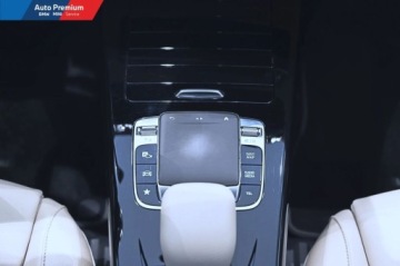 Mercedes CLA C118/X118 Coupe 2.0 220 190KM 2019 Mercedes-Benz CLA CLA220Podgrzewanie KierownicyReflektory LEDCzarna Podsuf, zdjęcie 17