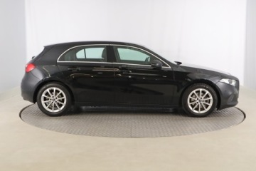 Mercedes Klasa A W177/V177 Hatchback 1.3 200 163KM 2018 Mercedes A A 200, Skóra, Navi, Klima, Klimatronic, zdjęcie 5