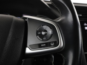 Honda Civic X Sedan 4d 1.6 i-DTEC 120KM 2018 Honda Civic automat klima auto navi grzane fotele, zdjęcie 30