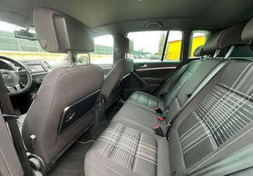 Volkswagen Tiguan I SUV Facelifting 2.0 TDI BlueMotion Technology 150KM 2016 Volkswagen Tiguan Volkswagen Tiguan 2.0 TDI SCR 4MOTION BlueMotion Technol, zdjęcie 28