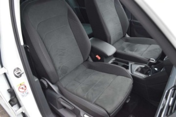 Volkswagen Tiguan II SUV Facelifting 1.5 TSI 150KM 2023 Volkswagen Tiguan SalonPL 150KM DSG LifeACCComfortPakiet ZimowyMasazKamera, zdjęcie 35