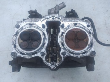 КОМПЛЕКТ ГОЛОВКИ ЦИЛИНДРА HONDA VFR 750 RC36E