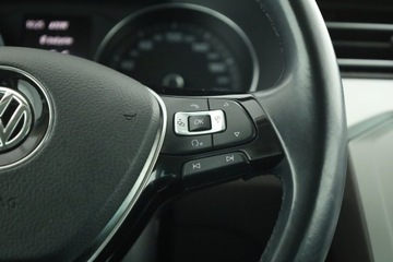 Volkswagen Passat B8 Limousine 2.0 TDI BlueMotion Technology 150KM 2016 VW Passat 2.0 TDI, Salon Polska, Serwis ASO, zdjęcie 16