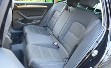 Volkswagen Passat B8 Variant 2.0 TDI BlueMotion SCR 150KM 2019 Volkswagen Passat Variant 2,0 TDI 150 KM DSG FULL LED Nawigacja 2.0 Diesel, zdjęcie 22