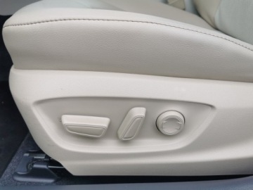 Toyota Camry IX Sedan 2.5 Hybrid Dynamic Force 218KM 2020 Toyota Camry 2.5 Hybrid Executive CVT 2.5 Hybrid E, zdjęcie 16