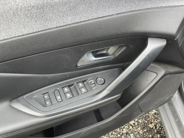 Peugeot 308 III SW 1.5 BlueHDi 130KM 2024 Peugeot 308 1.5-131KM BlueHDi Allure Pack S&amp;S, zdjęcie 12