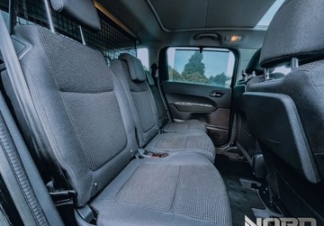 Peugeot 5008 I Minivan 1.6 HDi FAP 115KM 2013 Peugeot 5008 Bezwypadkowy, FV23, KredytowanieLeasing, 7.os, gw.12m gethelp, zdjęcie 12