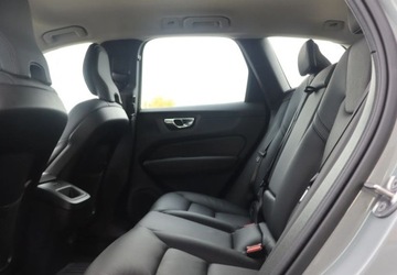 Volvo XC60 II Crossover Facelifting 2.0 B5 250KM 2024 Volvo XC 60 B5 AWD Hybrid Benzyn 25014KM Plus Dark LIFT Android Salon POLS, zdjęcie 15