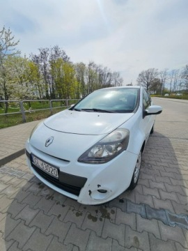 Renault Clio III Hatchback 5d 1.2 i 16V 75KM 2009 Renault Clio Benzyna 1.2 - 2009r