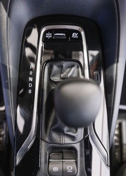 Toyota Corolla XII TS Kombi Facelifting 1.8 Hybrid 140KM 2023 Toyota Corolla 1.8 Hybrid Comfort LPG 1.8 BenzynaLPG 140KM, zdjęcie 32