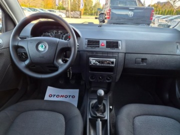 Skoda Fabia I Sedan 1.4 80KM 2007 Skoda Fabia Sliczna 1.4B MPi 206tys Salon Polska bezwypadkowa gwarancja, zdjęcie 7