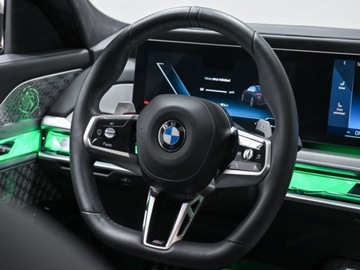 BMW Seria 7 G70 Sedan 3.0 40d 299KM 2025 BMW Seria 7 740d xDrive Sport Sedan 3.0 (299KM) 2025, zdjęcie 9