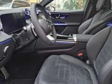 Mercedes GLC C254/X254 Coupe 2.0 200 204KM 2025 MERCEDES-BENZ GLC 200 4-Matic AMG Line 2.0 (204KM) 2025, zdjęcie 7