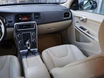 Volvo S60 II Sedan Facelifting 2.0 T5 DRIVE-E 245KM 2015 Volvo S60 T5, Automat, Skóra, Klima, Klimatronic, zdjęcie 7