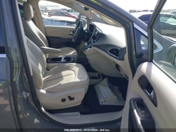 Chrysler Pacifica II 2021 Chrysler Pacifica Hybrid Touring L, 2021r., 3.6L 3.6 Hybryda 260KM, zdjęcie 8