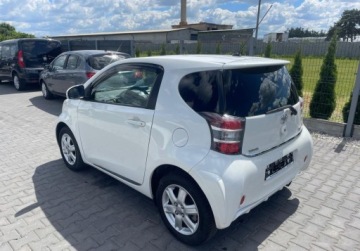 Toyota iQ 1.0 VVT-i 68KM 2009 Toyota iQ 1.0 benz ,bezwypadek,AUTOMAT ,Niski pot przebieg ,klimatyzacja s, zdjęcie 2