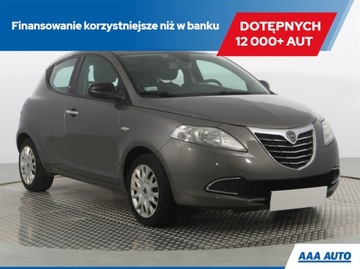 Lancia Ypsilon IV Hatchback 5d 0.9 8v Twin Air 85KM 2012 Lancia Ypsilon 0.9 TwinAir, Klima