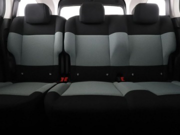 Citroen Berlingo III Osobowy M 1.2 PureTech 110KM 2019 Citroen Berlingo klimatyzacja tempomat czujniki, zdjęcie 17