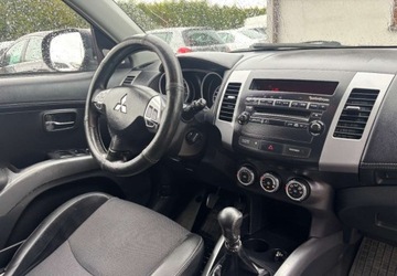 Mitsubishi Outlander II 2.0 DID DOHC 140KM 2009 Mitsubishi Outlander 4x4 7 osobowy 2.0 Diesel 140KM, zdjęcie 12
