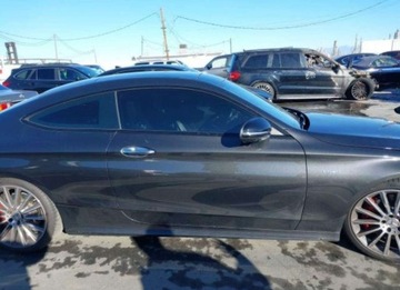 Mercedes Klasa C W205 2019 Mercedes-Benz Klasa C 2019, 3.0L, 4x4, 43 AMG, od ubezpieczalni 3.0 Benzyna, zdjęcie 2