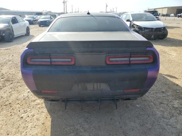 Dodge Challenger III 2018 Dodge Challenger SRT Hellcat 2018 6.2l 6.2 Benzyna 707KM, zdjęcie 2