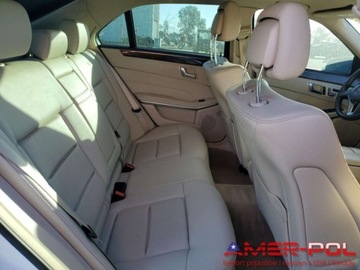 Mercedes Klasa E W213 2016 Mercedes-Benz Klasa E _E 350_3.5 L_V6_RWD_2016 3.5 Benzyna 302KM, zdjęcie 8