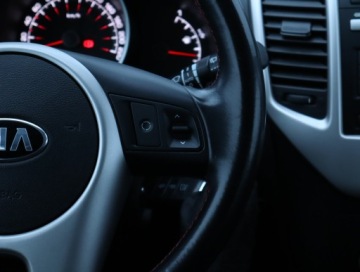 Kia Venga Mikrovan Facelifting 1.6 DOHC 124KM 2016 Kia Venga 1.6 CVVT, Salon Polska, Serwis ASO, zdjęcie 18