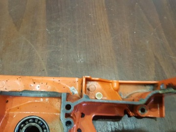 HUSQVARNA 61 268 266 272 КОРПУС ДВИГАТЕЛЯ КАРТЕР