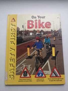 Safety First: On Your Bike, Ruth Thomson, książka