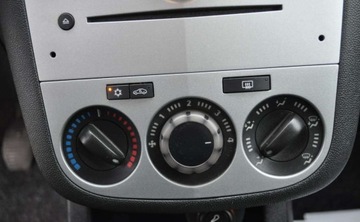 Opel Corsa D 2011 Opel Corsa LIFT 1.4 Benzyna Klimatyzacja Cz.parkowania Tempomat 1.4 90KM, zdjęcie 24