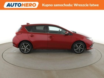 Toyota Auris II Hatchback 5d Facelifting 1.8 Hybrid 136KM 2018 Toyota Auris HEV navi klima auto grzane fotele, zdjęcie 8