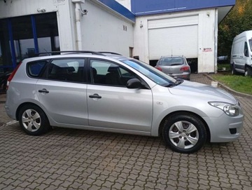 Hyundai i30 I CW Facelifting 1.4 DOHC 109KM 2010 Hyundai i30 1.4i 16v PROSTA benzyna KLIMATYZACJA stan IDEALNY BEZ rdzy 1.4, zdjęcie 23