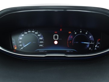 Peugeot 5008 II Crossover 1.2 PureTech 130KM 2017 Peugeot 5008 PureTech 130, Salon Polska, zdjęcie 10