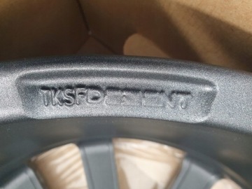 NOVÉ KOLA HYUNDAI SANTA FE 4 BARUM 235/60R18 TPMS