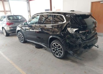 BMW X1 U11 2023 BMW X1 2023r., Xdrive28i, 2L, od ubezpieczalni 2.0 Benzyna 244KM, zdjęcie 3