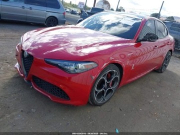 Alfa Romeo Giulia II 2022 Alfa Romeo Giulia 2022, 2.0L, VELOCE TI RWD Benzyna 280KM, zdjęcie 2